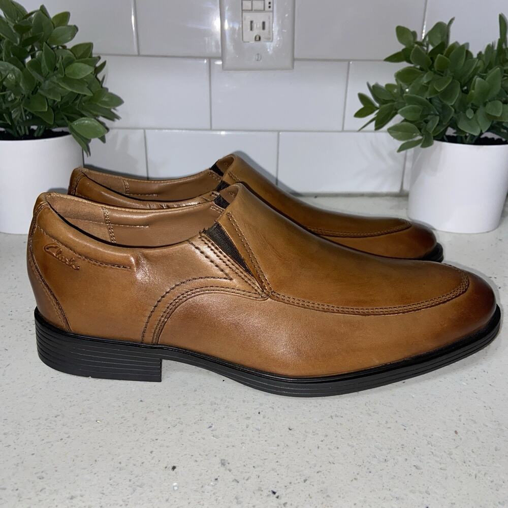 Clarks Men's US 7.5 Whiddon Plain Loafer, Dark Tan